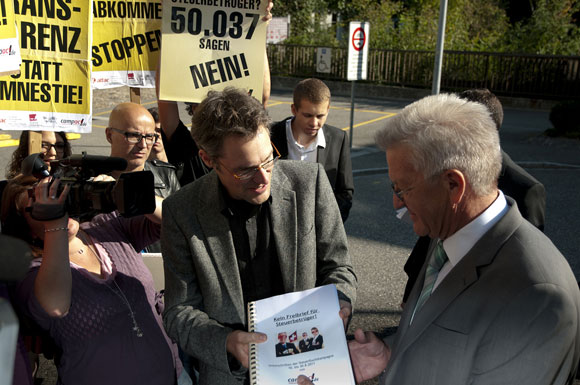 Aktion gegen Steuerflucht in der Schweiz