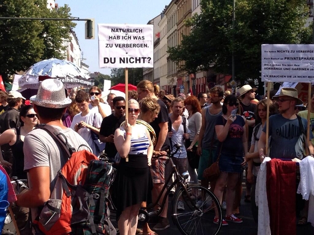 In Berlin begann die Demonstration am Heinrichplatz