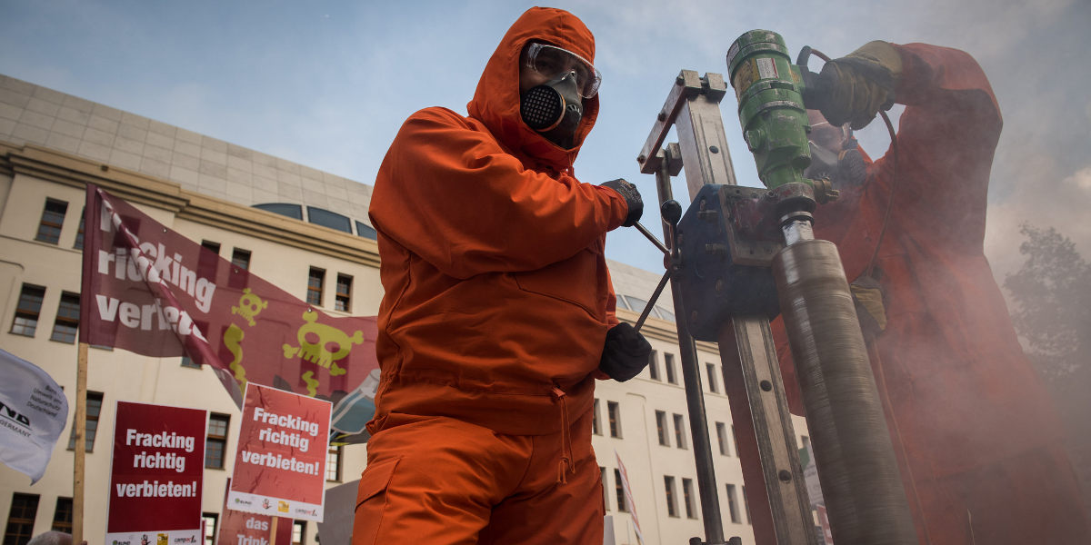 Probebohrung vor dem Umweltministerium