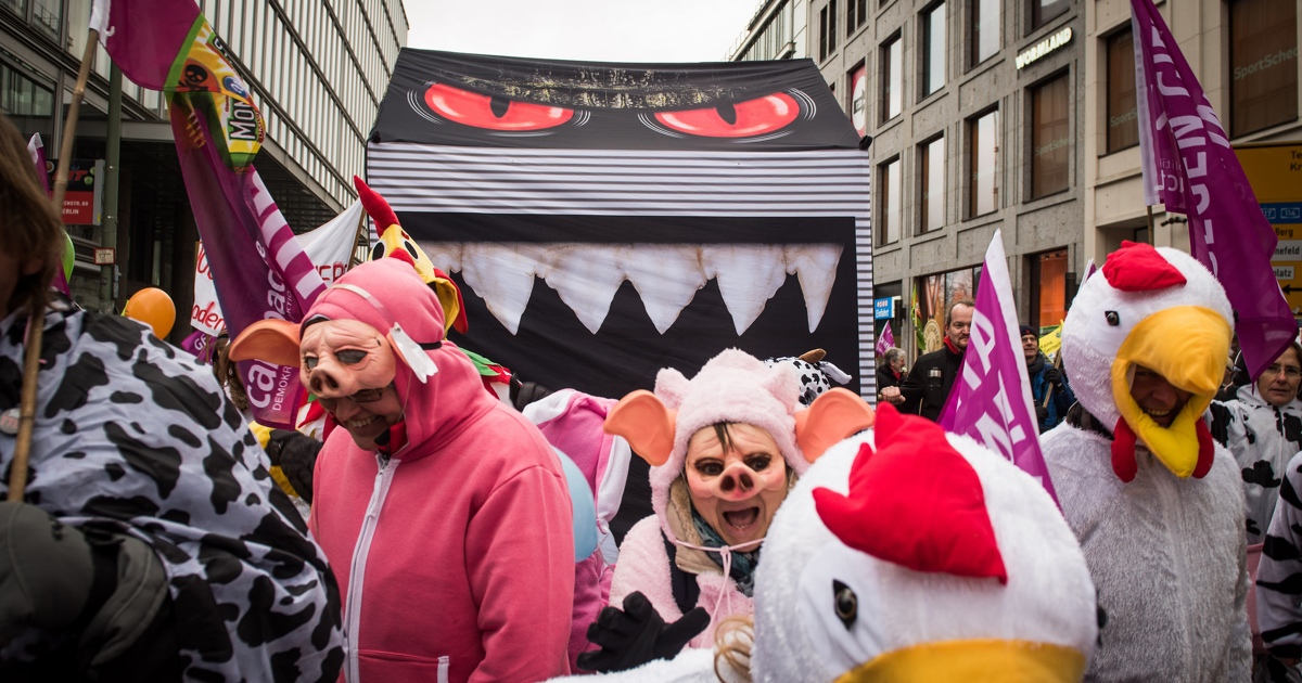 Eine Monster-Agrarfabrik treibt ihr Unwesen