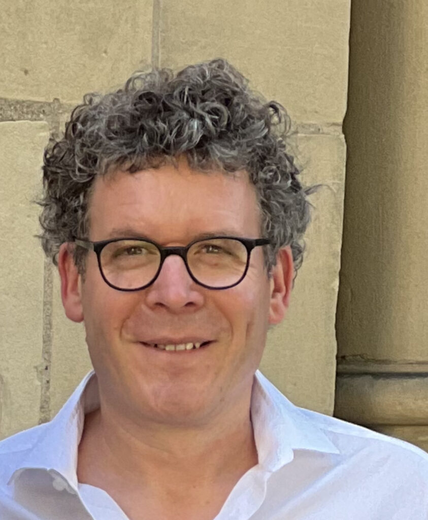 Dominik Thoma aus Düsseldorf setzt sich auf der Petitionsplattform WeAct für ein Privatjet-Verbot am Düsseldorfer Flughafen ein.