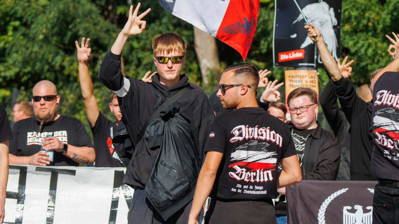 Neonazis gegen CSDs: Brauner Nachwuchs | Campact