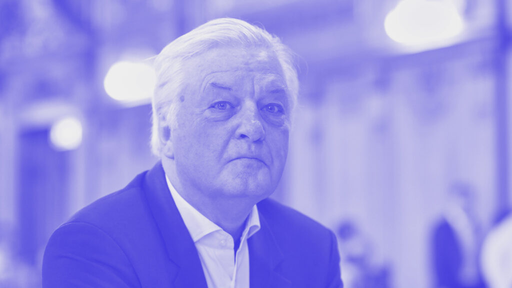Compact-Gründer Jürgen Elsässer bei einem Gerichtstermin